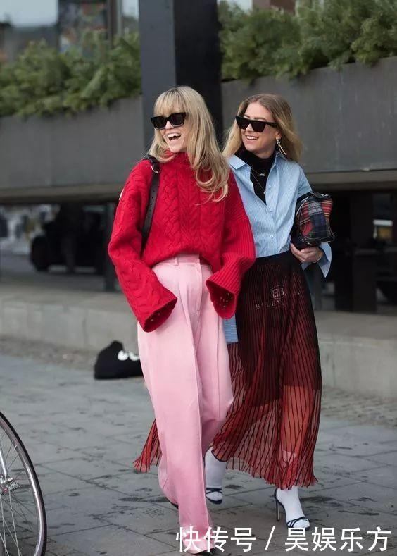 卫衣已经下线,今年开始流行“衬衫+毛衣”叠穿,时髦显瘦又优雅