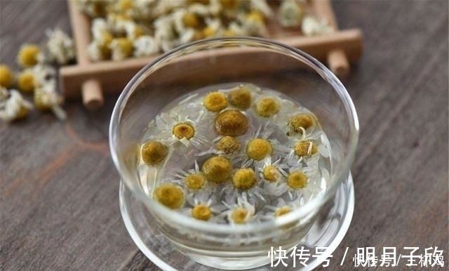 黄芪|枸杞加1物泡水喝,坚持连喝7天,滋补肝肾,排毒又养颜