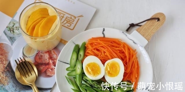 晒晒我一周减脂餐，每天不重样，体重掉了，裤头松了，满满成就感