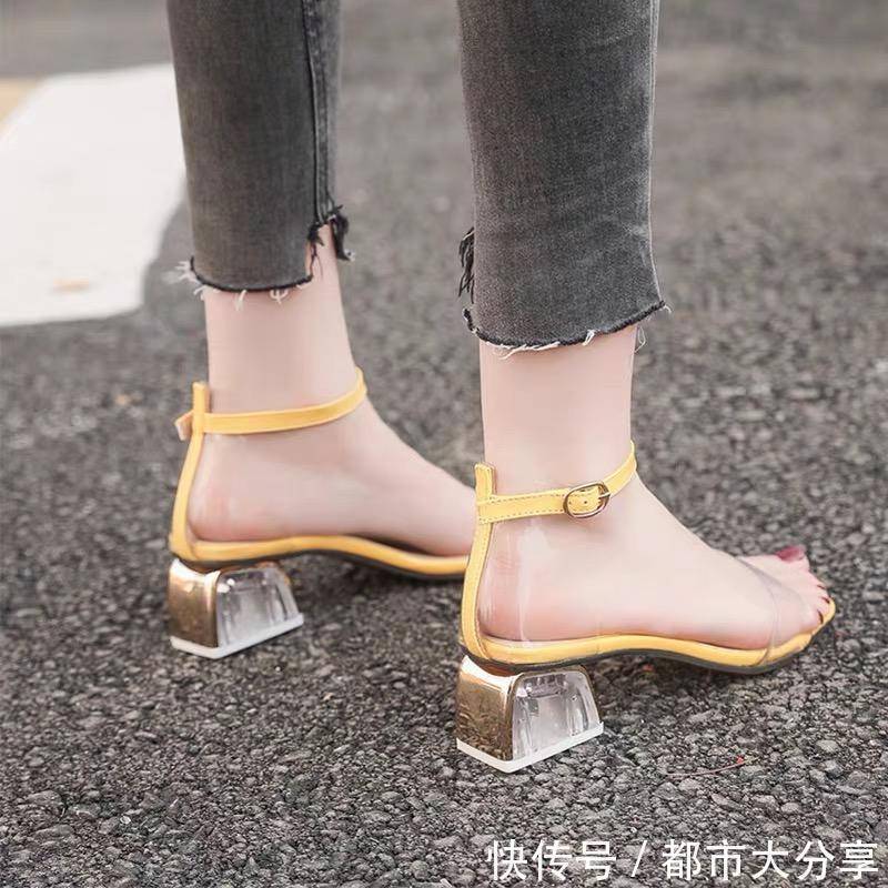 洛丽塔 鞋控必备单品,6双优雅气质凉鞋随便挑,解决你的选择恐惧症