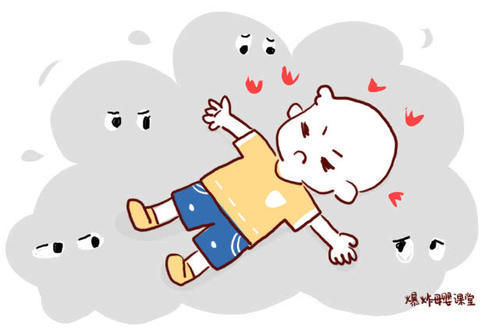 手机|超市结账区男孩殴打妈妈,只是因为零钱挡住了手机,旁人目瞪口呆