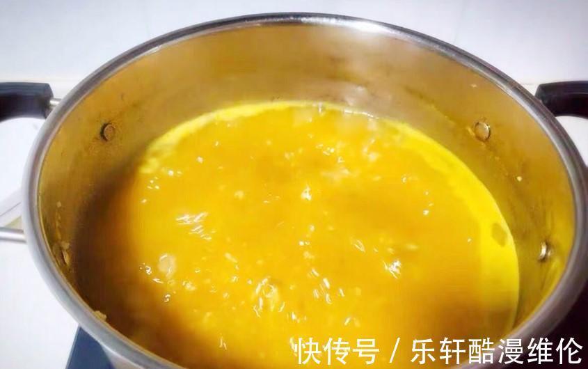 熬小米粥时，不要直接下锅煮，多加1步，米油浓厚又好喝，太香了