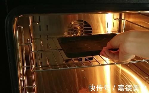 面团|盐面包，无法抵挡的岩盐风味！怎么吃都不腻