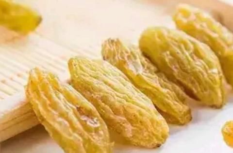 罐子|经常吃葡萄干好处多多,葡萄干和此物是“绝配”,不妨试着吃一些