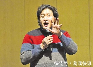 总政歌舞团$1990年,刘燕第一次见歌唱家戴玉强,3年后嫁给他并改变他的人生