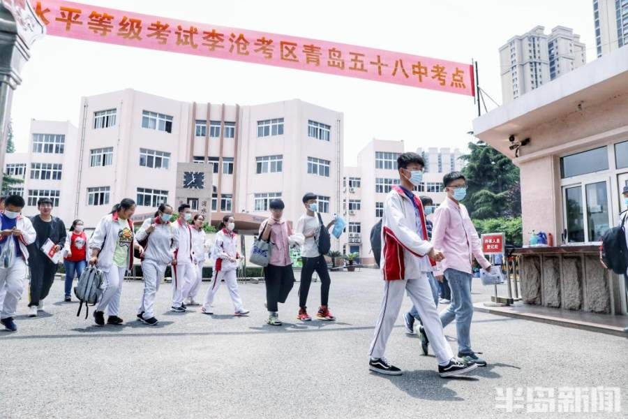 鲜花|语文考试结束！鲜花与拥抱，喜迎走出考场的你