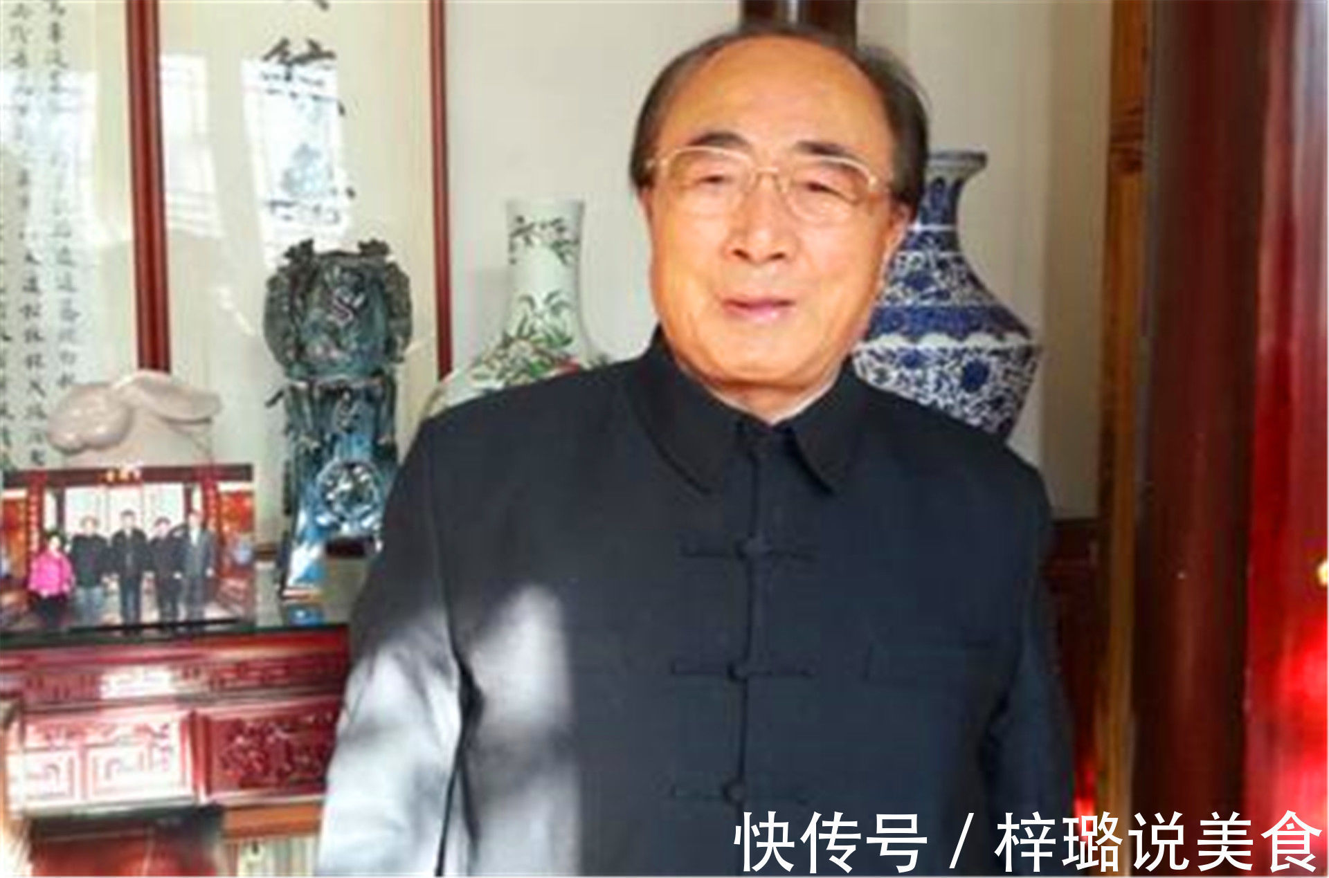 楷书!84岁老人练楷书70年,写一幅字卖593万,被誉为“中华第一楷书”