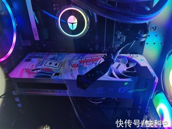 水冷|雷神发布黑武士4+水冷台式机：顶配i9-12900K＋RTX 3090 32999元