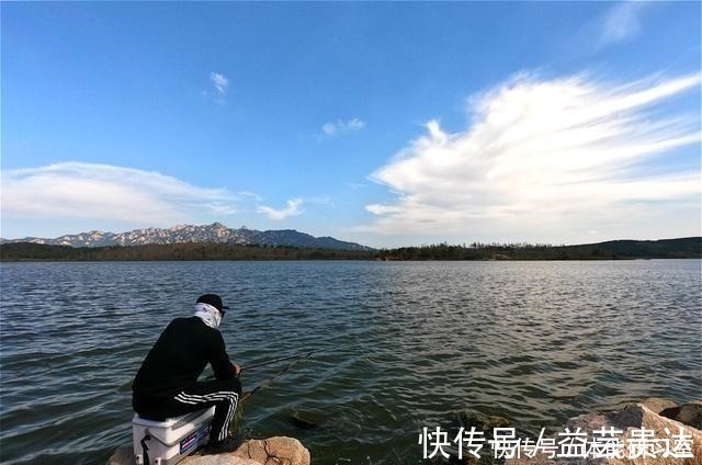 老钓手分享自己用了几年的酒米配方，每次野钓都能钓个十几斤