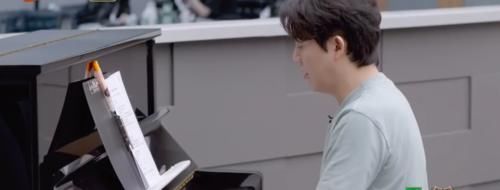 艺术家|李云迪邀请谭晶一起唱rap，名副其实的大艺术家，却没能唱过瘾