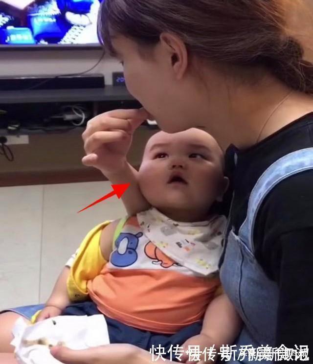 举动|不着调小姨，忽悠宝宝的举动火了，一脸淡定的宝宝硬被“哄哭”了