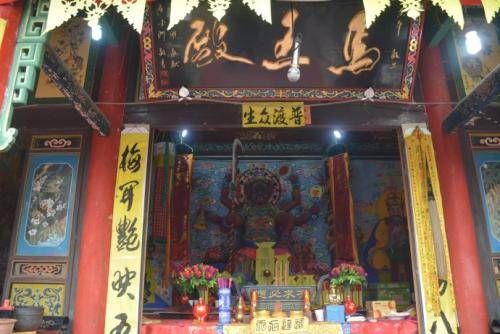 做泥瓦工|清朝奇案：水井里发现尸首，真凶难觅，结果因一块砖头巧破案！