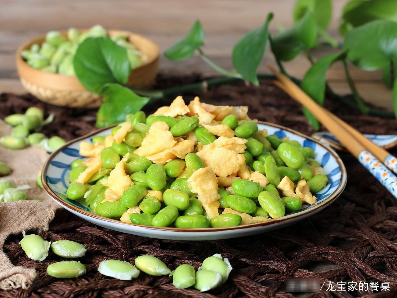 家有学生娃，冬天晚餐这么吃，荤素搭配，鲜香下饭不上火