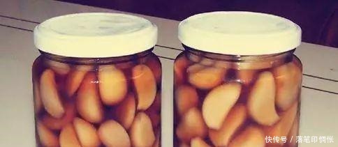 养肝|别再醋泡大蒜了!大蒜加它,养肝补肾,60岁的人肾似小年轻!
