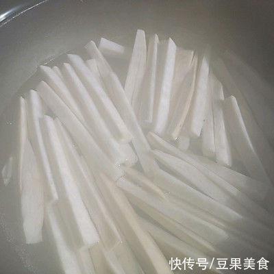 懒人必备这道干煸杏鲍菇,简单几步,十分钟就上桌