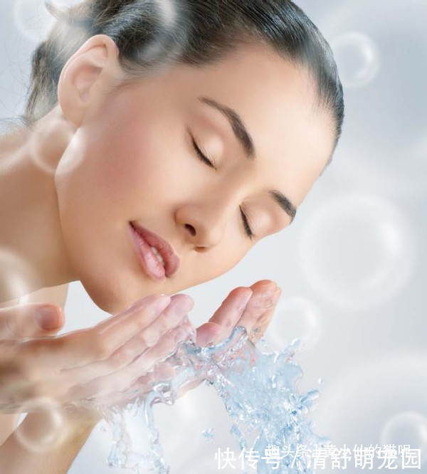 洁面|早晚洗脸要不要用“洗面奶”?很多人都做错了,难怪皮肤越来越差