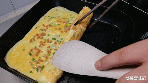 早餐|鸡蛋别只煮着吃,做营养好看的鸡蛋卷,一卷一切,从此早餐不用愁