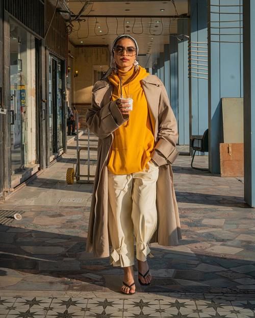 风衣＋豆腐裤，今年入春必学穿搭，年过40也很时髦