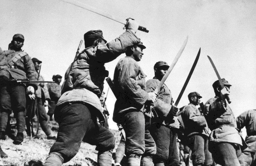 打死|民国真正的“打虎”将军,挥拳猛打将老虎打死,他的身手更胜武松