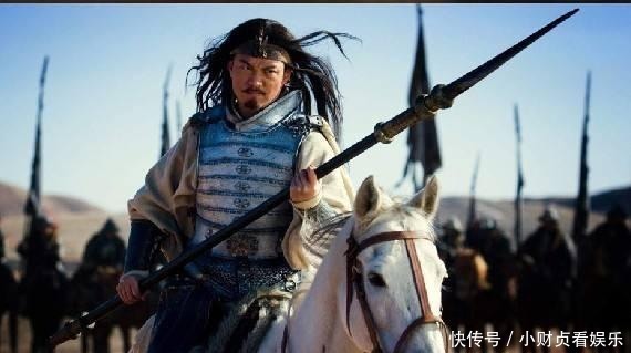 军中|三国成长最大的大将！前期扛不住马超二十回合！后期几乎无敌！