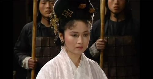  古代|她被称古代第一才女，却写了本祸害女性2000年的书，你可能也读过