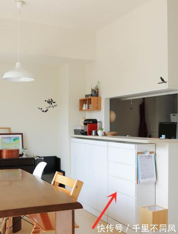不相上下|老师傅透露:岛台边加10cm宽薄柜,不起眼,收纳力跟橱柜不相上下