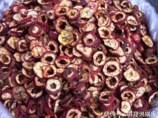 泡水|湿气的死对头找到了,常用4物泡水喝,或排出湿气体重悄悄降