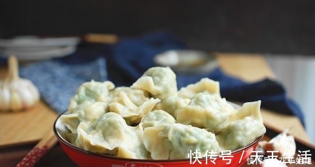 不要总是把这种调味料放在饺子馅里，很多人用错了