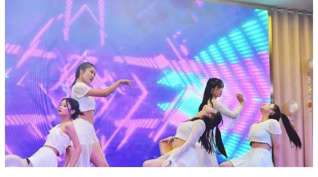 泽达校园十佳歌手比赛，你最钟意哪个？