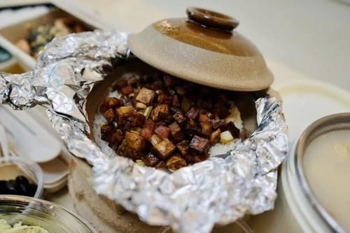  靠点外卖，集齐锅碗瓢盆