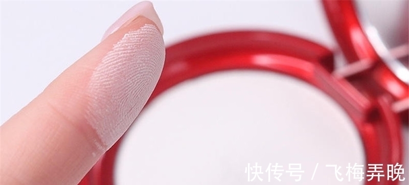 口红 所谓联名彩妆,就是强强联合一起抢钱,彩妆限量盘点快来抱住