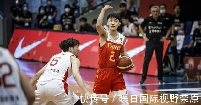 赵继伟|中国男篮12人，赵继伟竟是最差！周琦无愧是国内第一人，徐杰意外