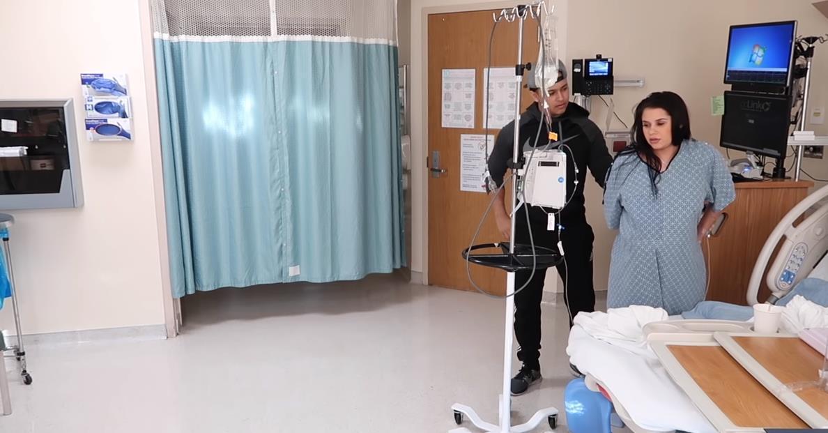 劝孝歌|为什么老一辈都喜欢产妇在中午分娩?有一定科学道理,并非唬人