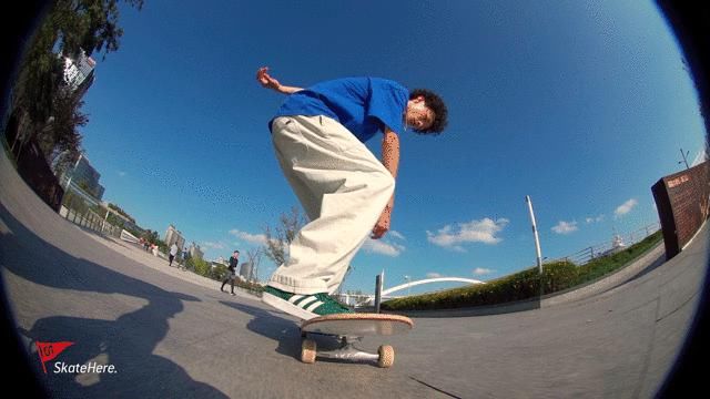 Nollie Backside Kickflip - 俊狗 Jnco