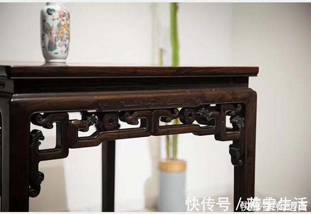 家具|古朴端庄,清红木束腰马蹄腿拐子龙纹,方桌