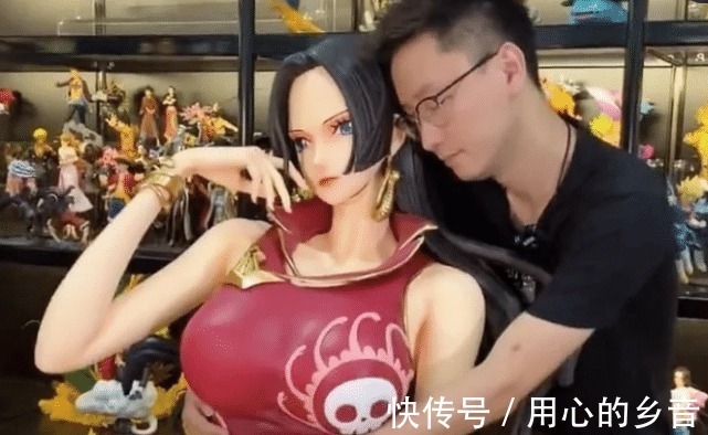 手办|海贼王等身手办的手感有多好艾斯腹肌瞩目,女帝的身材太感人