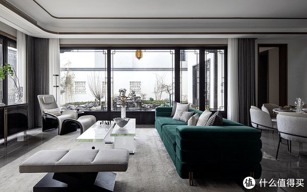 现代人|当现代风，遇见中式风，230㎡中式合院，白墙黛瓦下的诗意生活