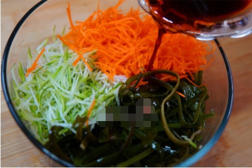 ½ÌÄãÁ¹°èº£´øË¿×îÏãµÄ×ö·¨£¬³Ôµ½Í£²»ÏÂÀ´£¬¶àÒ»²½¾ÍÐÐÁË£¡