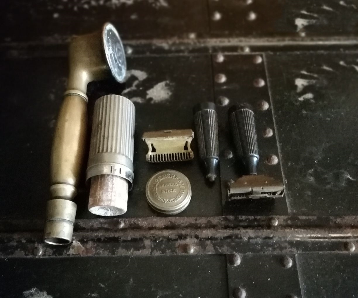 杯托|安徽农村的杯托、手灯和火桶等老物件,基本消失,如今不容易见到