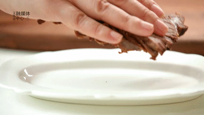 这道菜，过年餐桌上必不可少！味道简直绝了