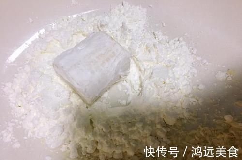 香蕉段|香蕉别总生吃了，做成简单的小甜品，外酥里嫩，大人小孩都爱吃