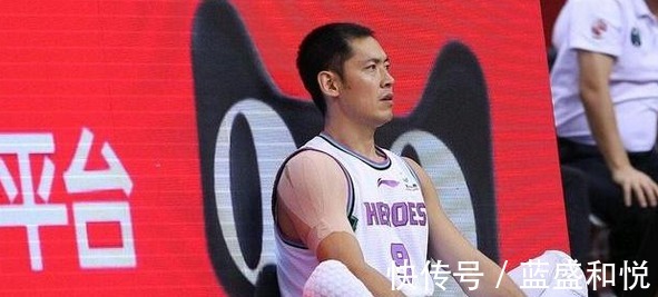 张兆旭|正式官宣!张庆鹏重返CBA赛场,出任球队教练,冲击季后赛!