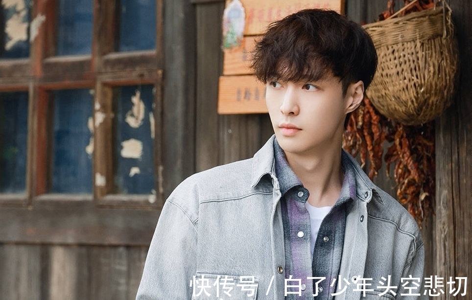 黃雅莉|張藝興在節目中一下問出了兩個猛料，網友：這期節目值了