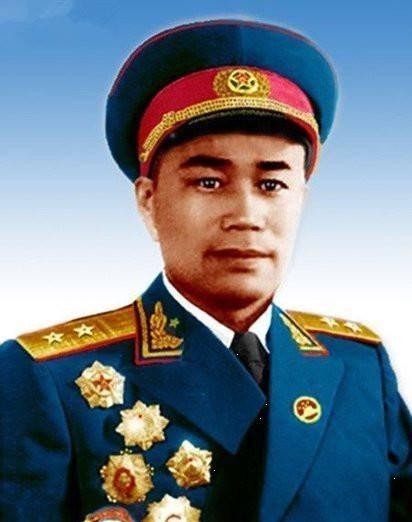 授予|中野十虎将,1955年授予何衔,担任何职