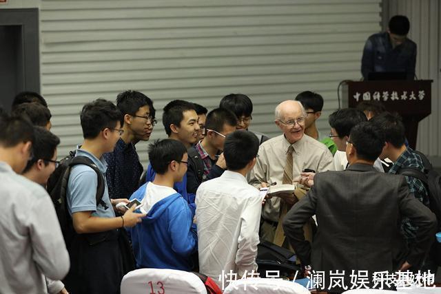 科学家|3nm!“中国芯”设备再获突破,美国院士感慨:中国学者不睡觉吗