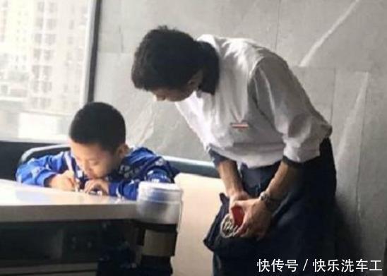 作业|小学生作业本火了，一笔一划整整齐齐，老师明明超强却过分慎重