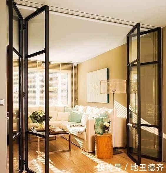 门扇|家中阳台不要装推拉门了,装这种更实用个性,不得不感叹太聪明了