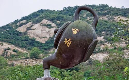 外国游客|“悬空茶壶”震惊外国游客，还以为是中国魔法，其原理很简单