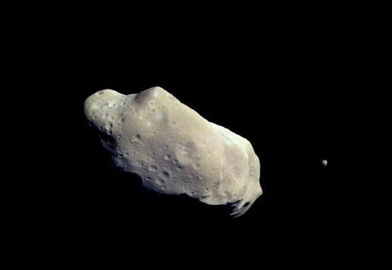 揭秘:为什么彗星和小行星的组成成分不同?