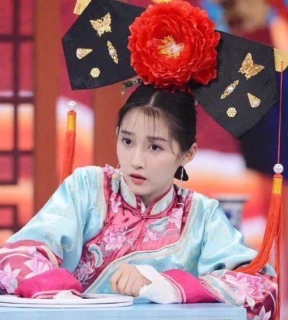 艾莎公主|关晓彤COS阿狸引关注,职业coser艰难求生,没那么简单